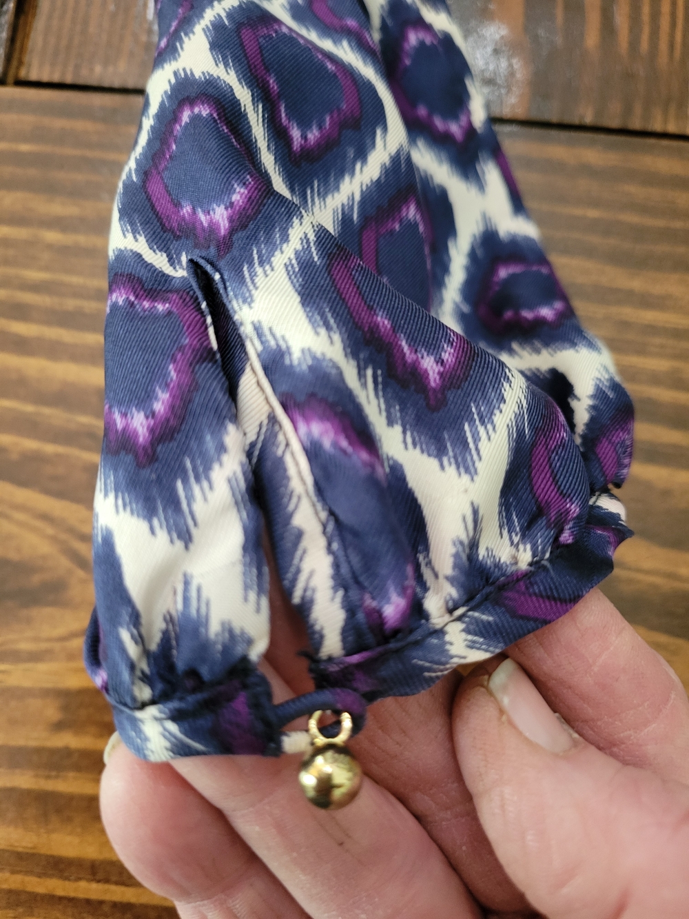 Elizabeth McKay Navy & Purple lkat Ruffle Collar Silk Blouse Sz 8, Quiet Luxury - Picture 10 of 11